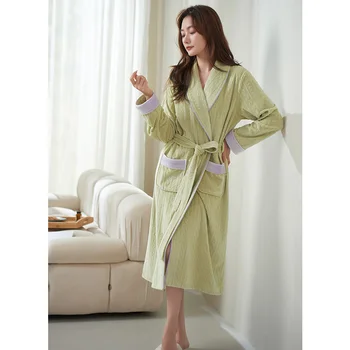 Жена плюшена хавлия с V-образно деколте, халат с колан, цели пижами за дома за есента и зимата