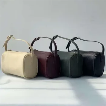 Една проста квадратна чанта в стил ретро, чанта-възглавница, чанта 2023, естествена кожа