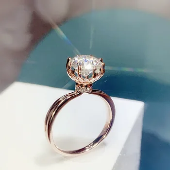 Дамски пръстен с регулируема творческата нова корона от муассанита