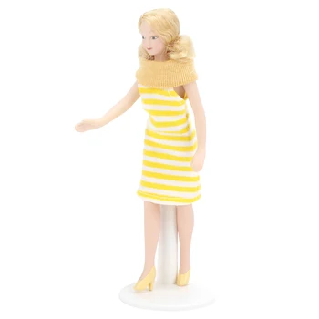 Кукла С руса коса, украса в жълта рокля, кукли за момичета, Фигурки от куклена къща, модели на детски Играчки, аксесоари Q