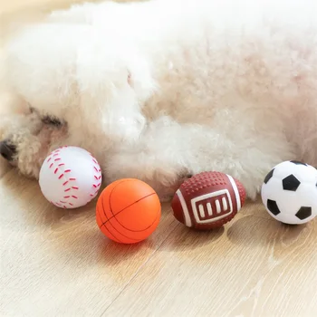 Играчки за кучета Пищащий звук Кученце топката Гума Rubgby Футбол Баскетбол Интерактивни играчки За кучета Малки Средни Големи Играчки за домашни любимци