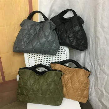 2024 Нови Дамски чанти през рамо голям капацитет, Корейската модерна чанта от изкуствена кожа, чанта от пера, ретро чанта, Дамски памучен чанта, портфейл