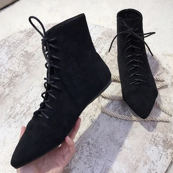 Черни обувки на 