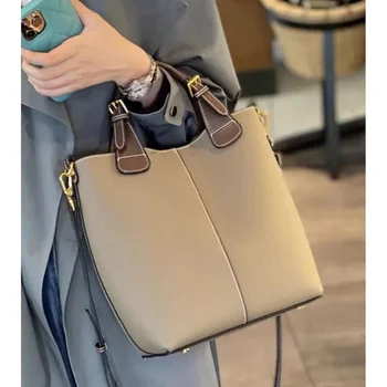 Дамска чанта за чанта от естествена кожа, тенденция 2023, кроссбоди, голям капацитет, модерна чанта от телешка кожа, дизайнерска чанта за крайградски пътувания.