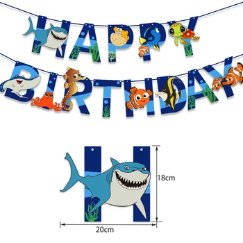 Оформяне на банер с тропически рибки в свежи цветове честит рожден Ден, за тематичния празник на темата за рождения Ден на и под вода
